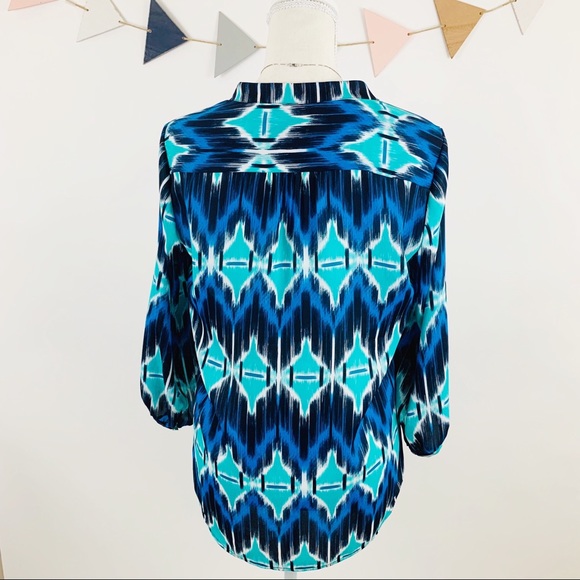 Banana Republic V-Neck Ikat Top w/Hi- Low Hem - Picture 7 of 8